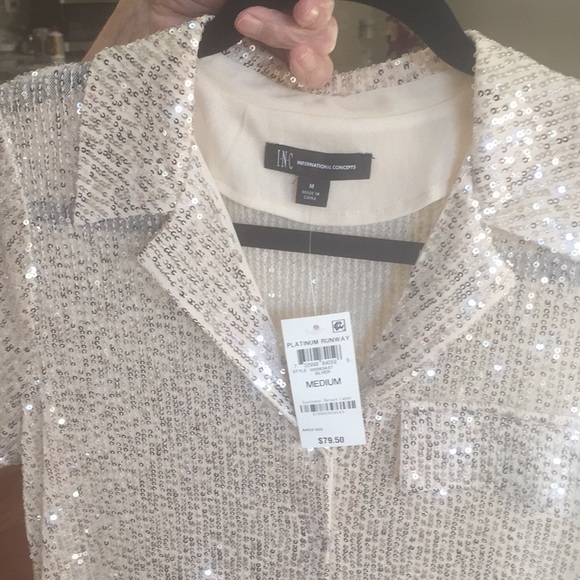 Top - Picture 3 of 3